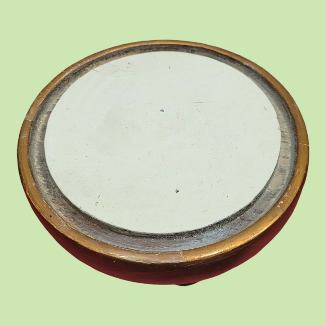 Base redonda de madera con borde dorado, perfecta para colecciones y decoración del hogar en la categoría Home & Garden > Decor.