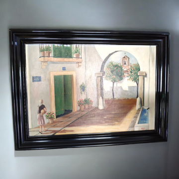 Óleo de paisaje de pueblo con arco y calle empedrada, destacando una mujer con vestido rosa y una iglesia al fondo. Arte rural con encanto para decoración.