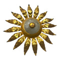 Lámpara Hojas años 50 de techo en hierro dorado con diseño de hojas y cristal difusor. Ideal para iluminar pasillos y halls con estilo vintage.