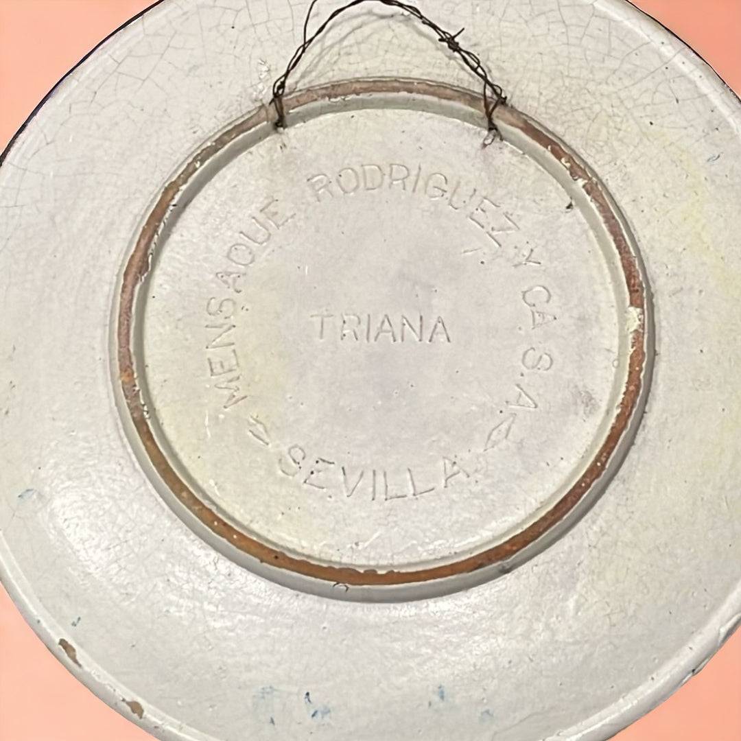 Reverso del Platón Triana Mensaque auténtico con sello grabado 'Mensaque Rodríguez Casa Sevilla', prueba de su origen artesanal sevillano.