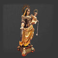 Figura de la Virgen del Carmen de Olot en ángulo, con detalles dorados, ojos de cristal y base decorativa artesanal.