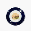 Plato de porcelana Limoges antiguo francés pintado único con paisaje de molino y borde azul cobalto, ideal para decoración vintage.