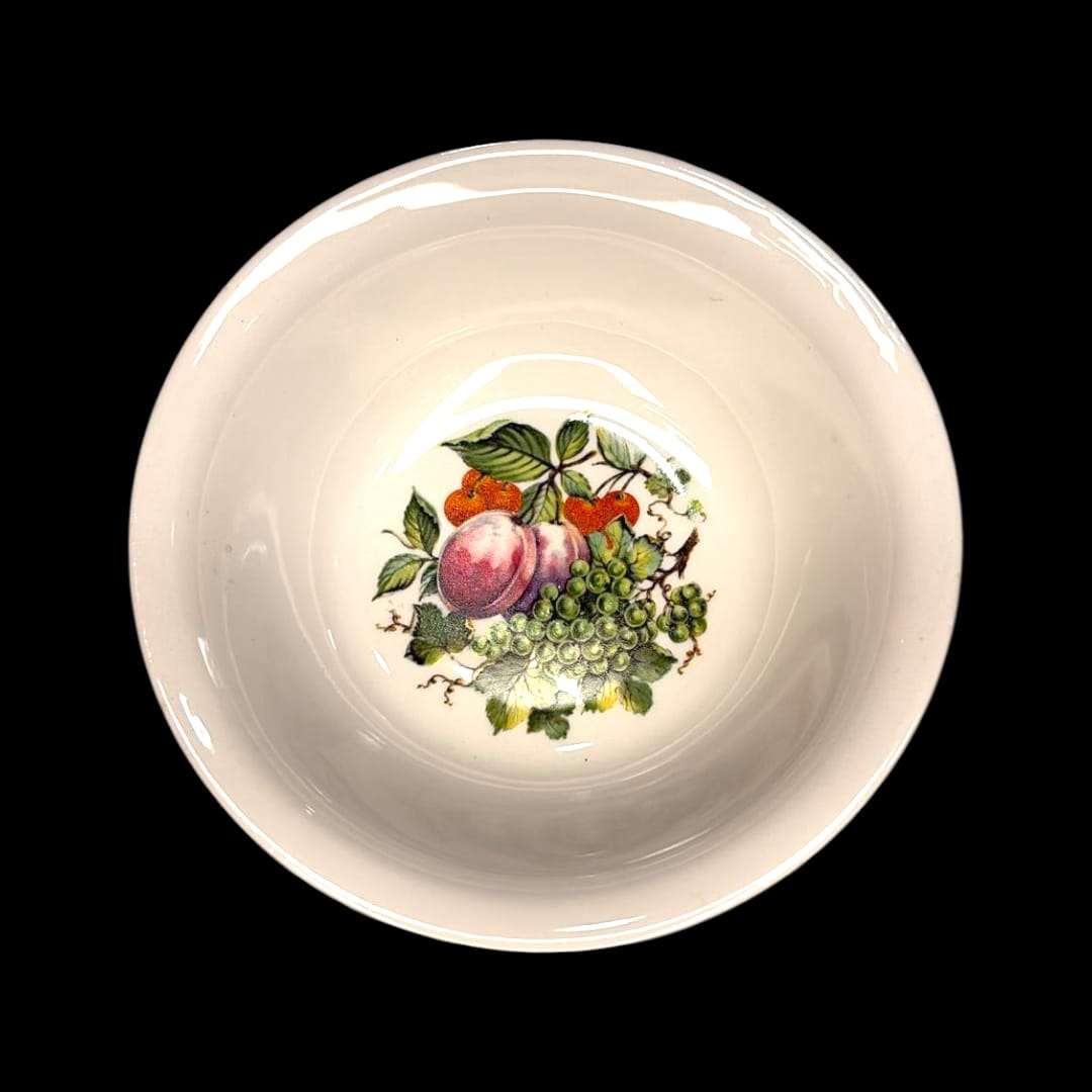 Lote de cuencos Pontesa de porcelana española vintage con diseño floral y frutas. Conjunto de seis piezas decorativas para mesa o colección.