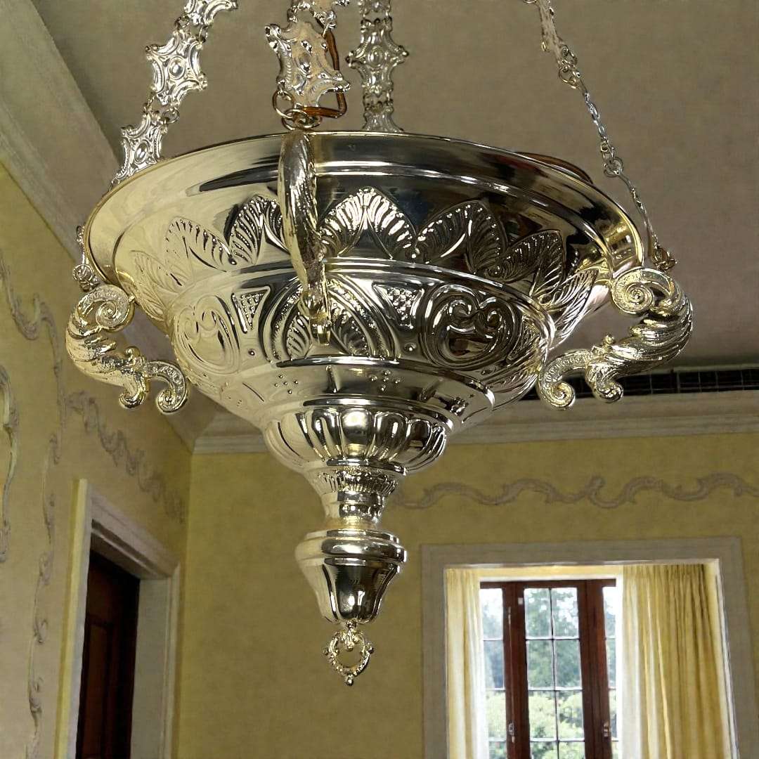 Lámpara votiva de metal plateado colgante ornamental para decoración de techo y espacios elegantes