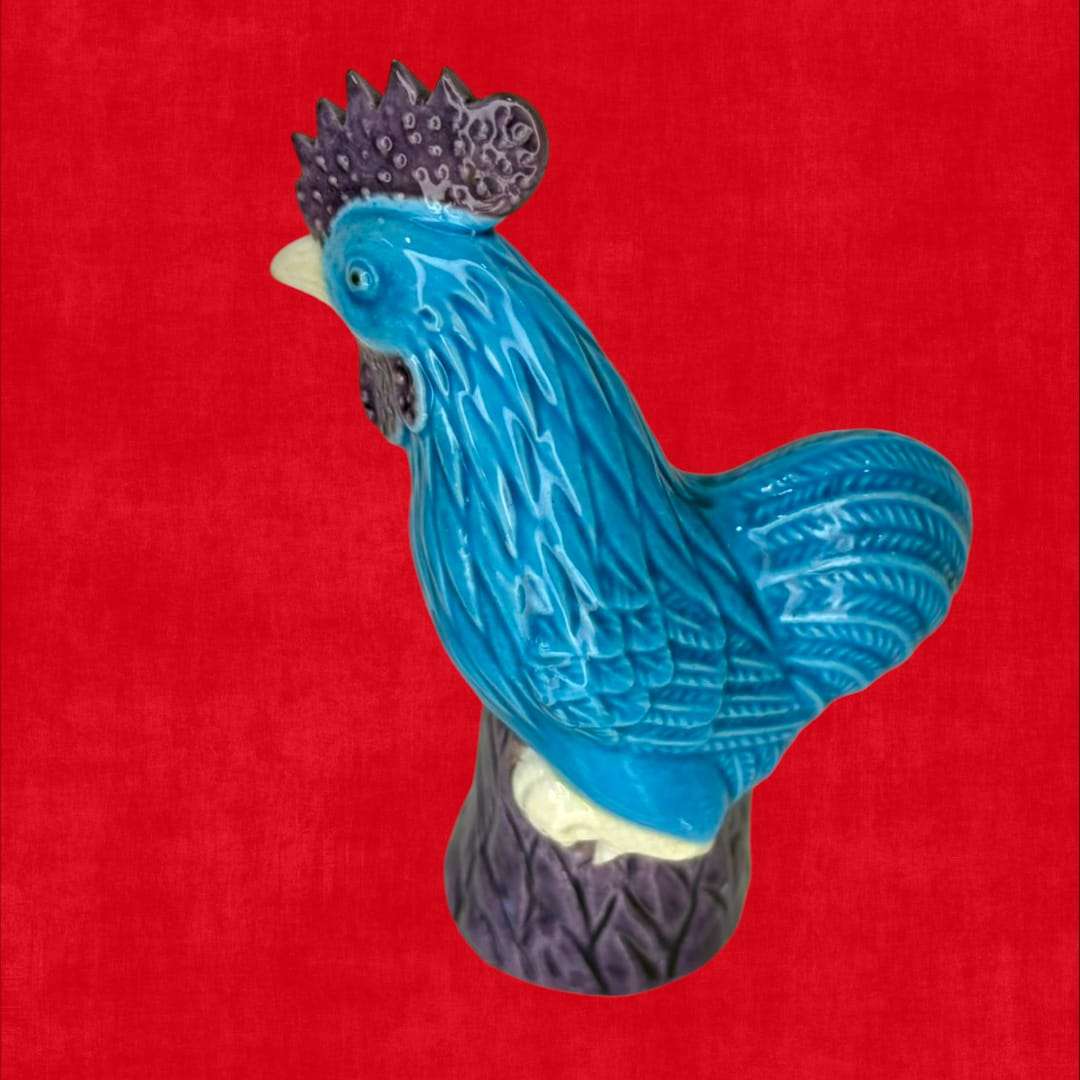 
Hoy se aprecia como objeto decorativo y de colección, ideal para quienes buscan piezas llamativas, diferentes y con inspiración oriental. Uma peça antiga com charme, perfecta para comprad