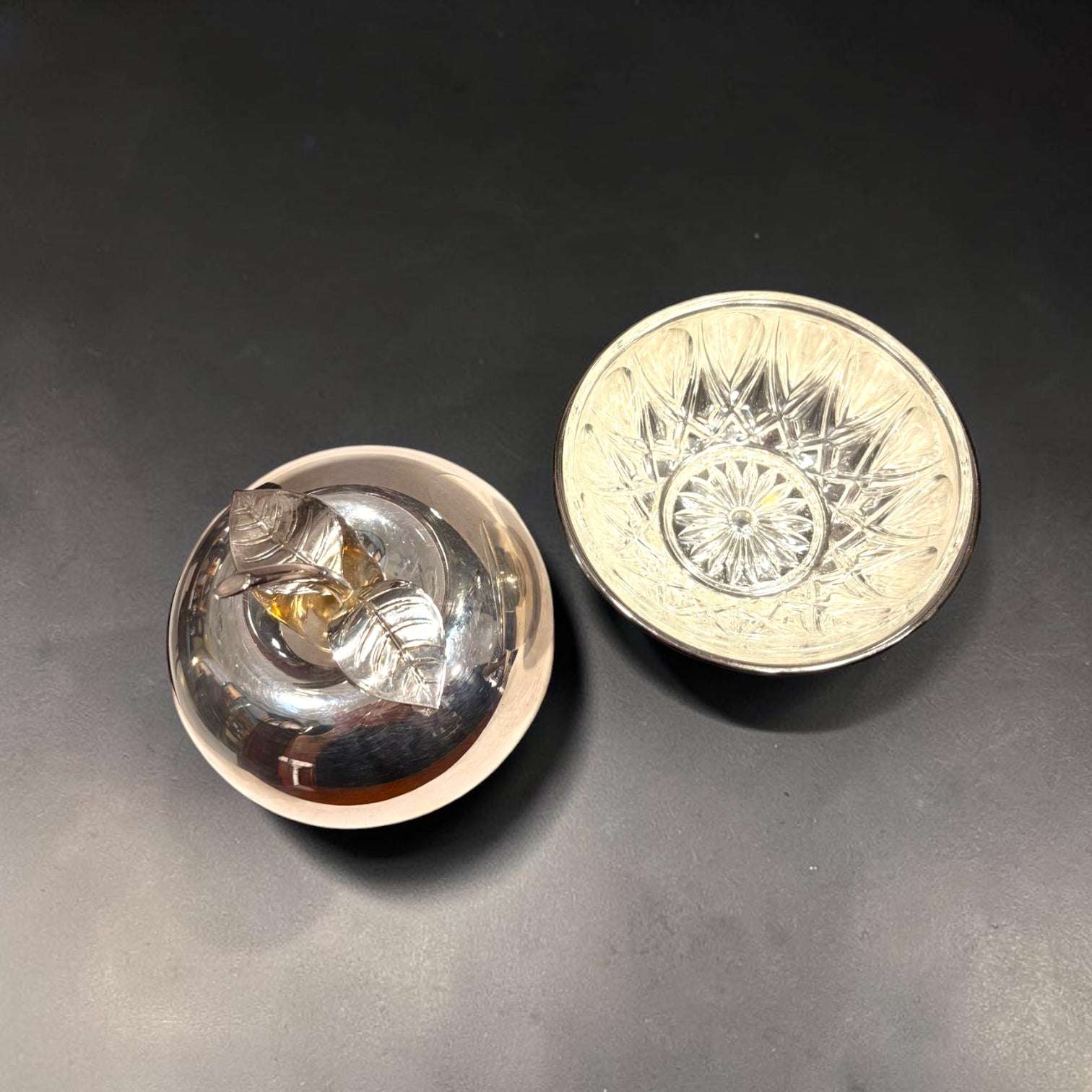 El Mantequillero no es solo un accesorio de mesa: es un objeto con valor decorativo, ideal para quienes buscan piezas únicas, limitadas y diferentes. 