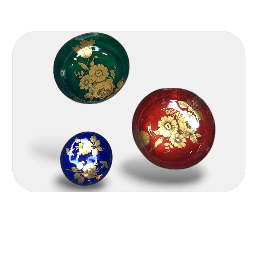 Es una opción excelente para regalar, coleccionar o elevar una decoración con una pieza nueva para tu casa en el sentido emocional: nueva en tu colección, nueva en tu estilo, nueva en la forma de mirar lo antiguo. 