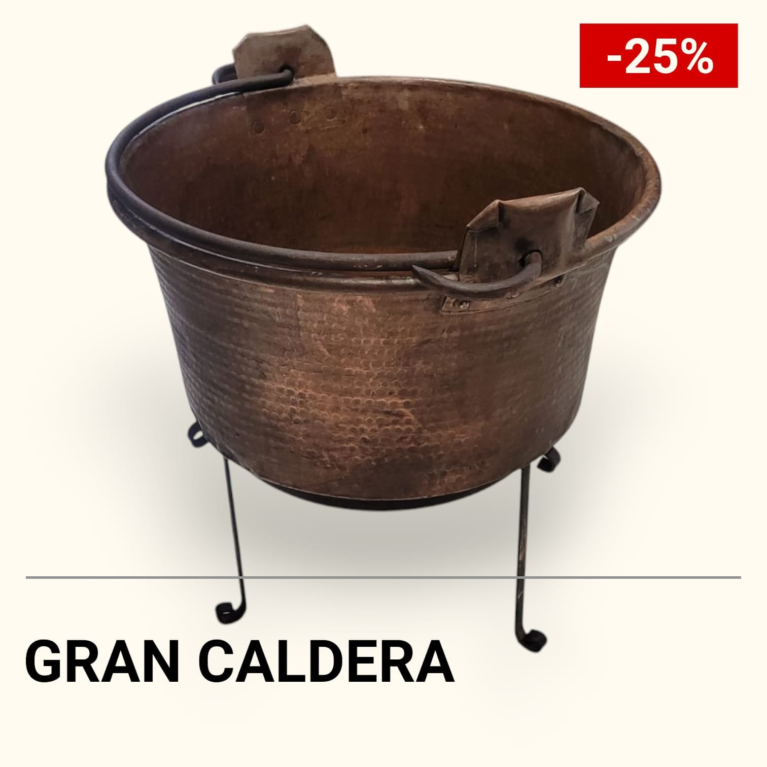 Vista frontal del Gran Caldero de Cobre con asas, destacando su diseño tradicional y acabado brillante .