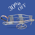Portabotellas decorativo de cobre estilo carro vintage, diseño artesanal para decoración de hogar o jardín, con oferta del 30% OFF.
