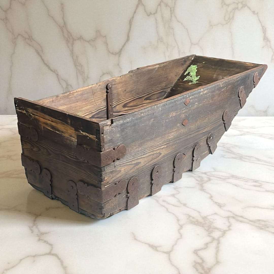Cuartilla Centenaria - Medida Granos 13,87L | Envíos Incluidos. Antigua cuartilla de madera de 1921 con herrajes metálicos, ideal para decoración rústica.