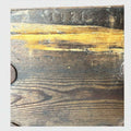 Detalle de la Cuartilla Centenaria 1921 con grabado del año en madera antigua. Medida de granos de 13,87L ideal para decoración vintage.