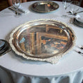 Centro de mesa de metal plateado elegante para decoración