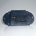 Cerradura rectangular antigua con remaches originales.