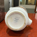 Base de jarra Vitrosan con sello de porcelana española, pieza de colección decorativa para amantes de la cerámica y lo ecuestre.