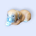 Cachorro Boxer en porcelana biscuit alemana Limbach años 50, con expresión tierna. Pieza de colección para decoración de hogar vintage.