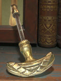  Este tirador de bronce combina estética y durabilidad, siendo ideal para restauraciones, muebles antiguos o 