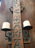 Porta velas madera y forja con “Ave Maria”, pieza antigua de pared para decoración religiosa en madera tallada y hierro forjado.
