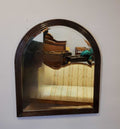 Espejo de pared arqueado con marco de caoba tallada, estilo antiguo, perfecto para espacios elegantes en la categoría Home & Garden > Decor > Mirrors.
