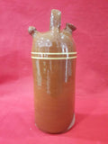 Botijo - Búcaro de cerámica esmaltada de alta calidad en tono marrón con detalles en crema, ideal para decoración rústica o coleccionismo.