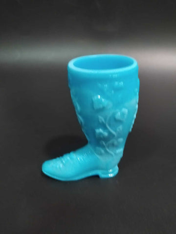 Bota de opalina azul con relieves florales | Antigüedades exclusivas