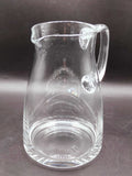 Jarra Transparente de cristal Elegante – Antigüedad de Calidad con diseño clásico y asa robusta, ideal para decoración de mesa vintage.