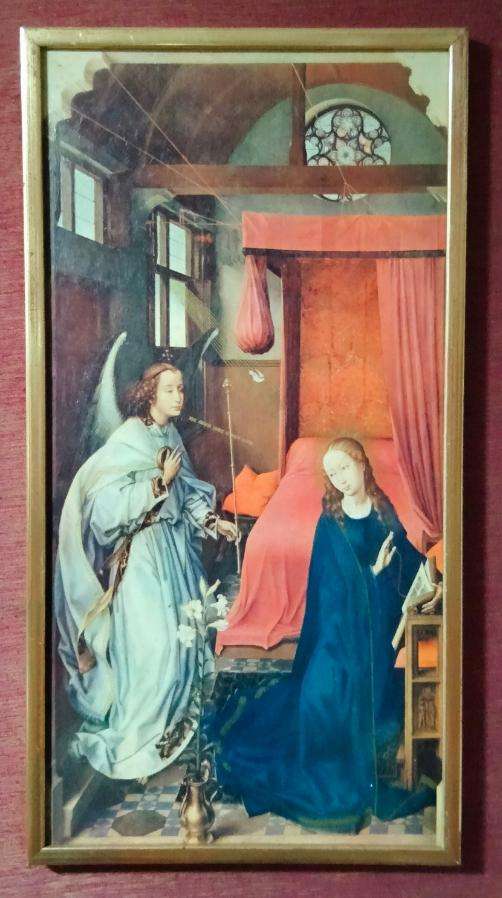 Panel derecho del Tríptico Virgen María mostrando la Anunciación con el ángel Gabriel y María en un entorno interior clásico.