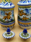 Tibores de Triana de Santa Ana, Sevilla – Piezas Únicas de los Años 50 con decoración pintada a mano de animales y paisajes, ideales para decoración vintage.